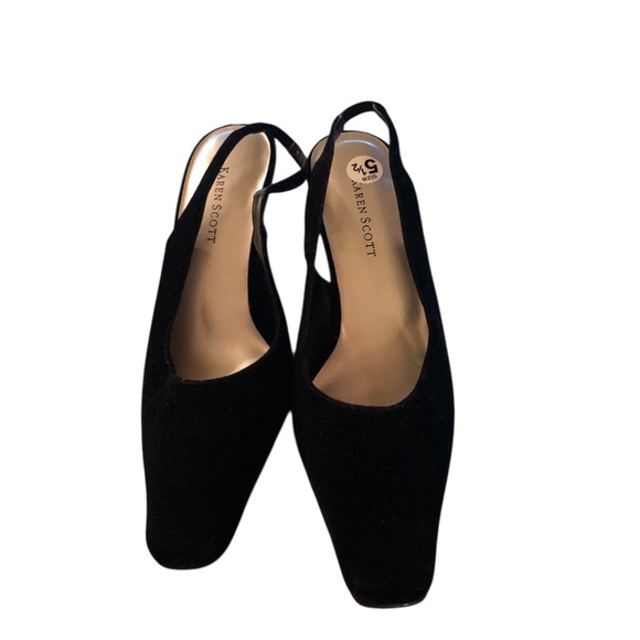 Karen Scott Classic Black Slingback Heels - Picture 1 of 7